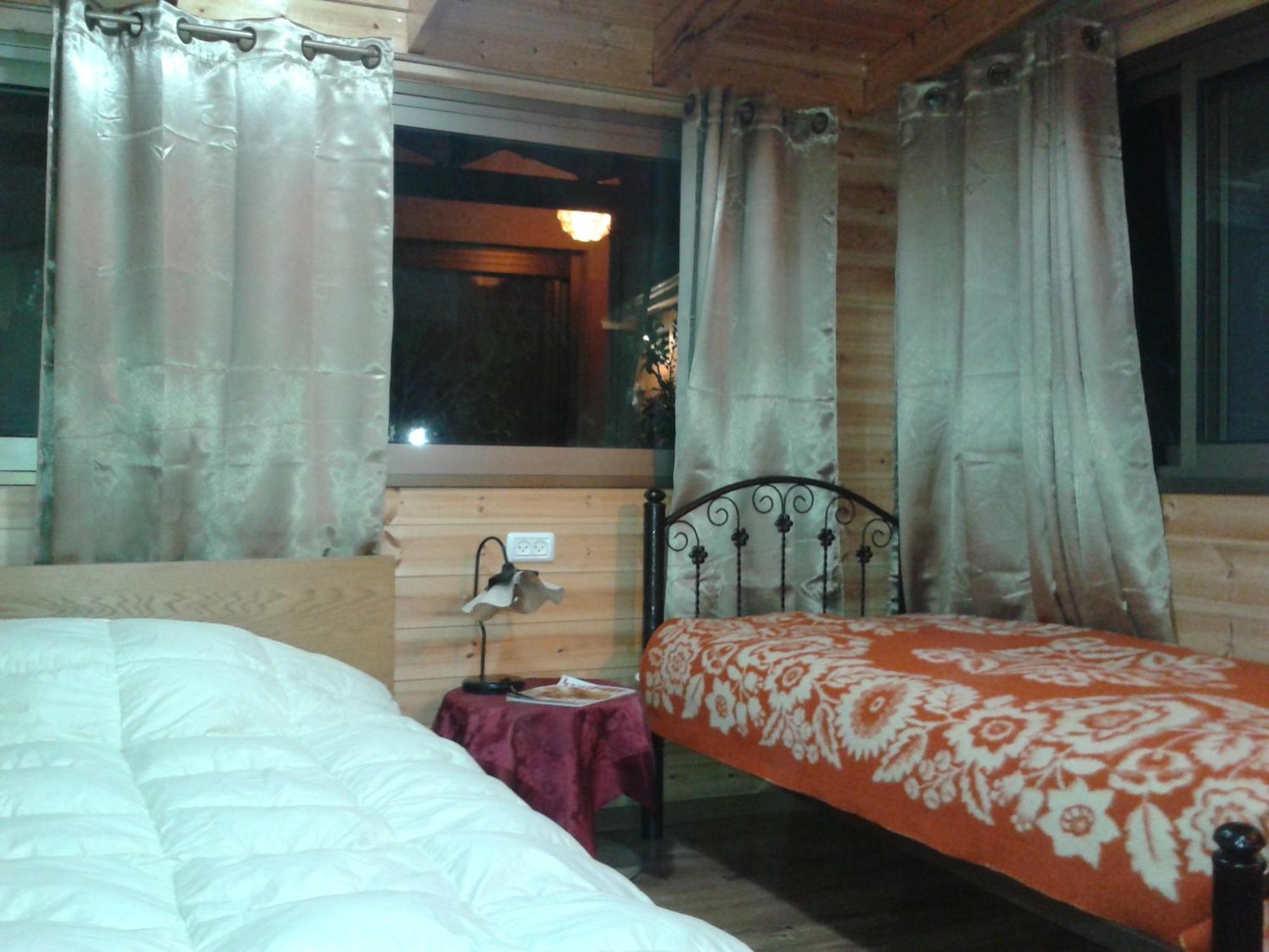 Country Lodging In Manot Номер фото
