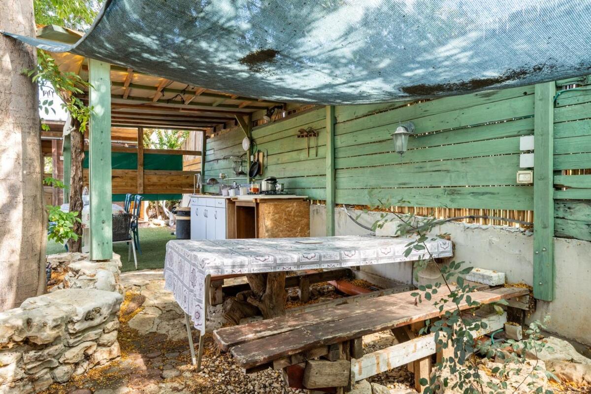 Country Lodging In Manot Екстер'єр фото